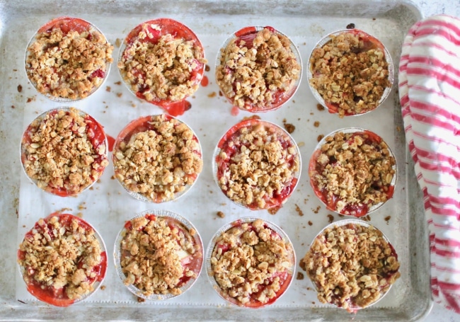 Mini Strawberry Rhubarb Crumble Pies Recipe