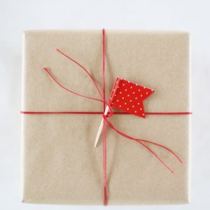 Pretty & Simple Christmas Gift Tie-Ons